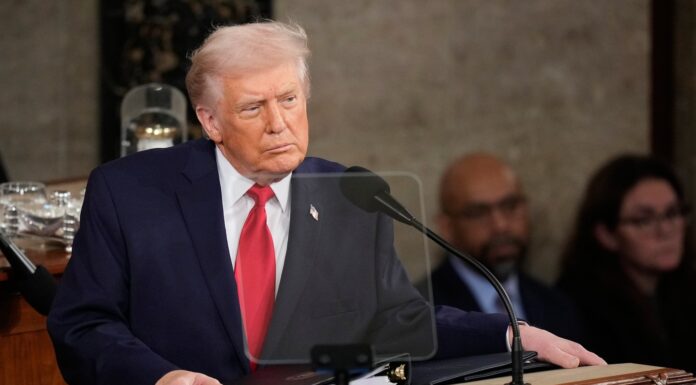 Donald Trump, anunț despre tarifele vamale în discursul privind Starea Uniunii: „Țări care ne jupuiau plătesc acum milioane”