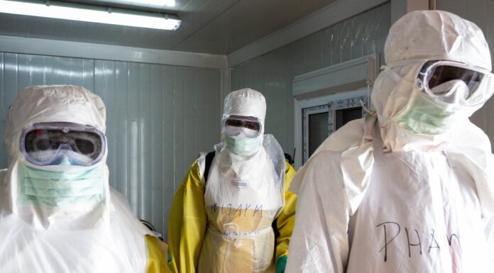 SUA transmit un mesaj ferm după noul focar de Ebola: „Suntem pregătiți”. Îndemnul unui oficial al administrației Trump