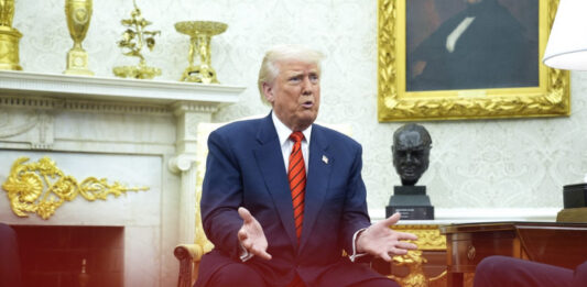 Trump enunţă 25 de „realizări” ale mandatului său înaintea alegerilor intermediare şi propune redenumirea Inteligenţei Artificiale
