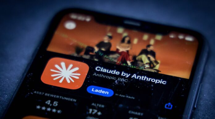 Anthropic interzice abuzurile repetate față de chatbotul Claude. Cum ar trebui să vorbim cu inteligența artificială