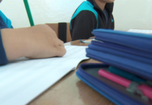 Diferențe majore între școala japoneză și cea din România: Elevii nu sunt scoși la tablă, nu dau teze. Tot ei fac curățenie