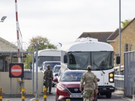 Doi suspecți arestați pentru spionaj în favoarea Iranului, după incidentul de la baza britanică de la Fairford