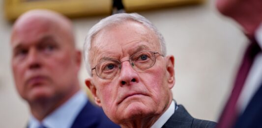 Fost emisar al lui Donald Trump, despre acordul SUA – Rusia privind motorina: „Aș analiza motivele ascunse din spatele deciziei”