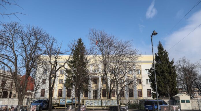 „Insinuări calomnioase” și „acuzații fără temei”. Reacția Ambasadei Rusiei privind sabotajul de la Carfil și atacurile din Marea Neagră