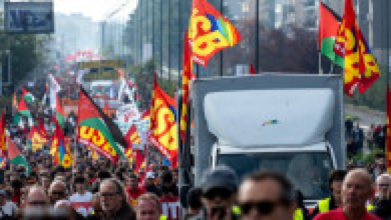Mari demonstraţii au avut loc în toată Italia, în semn de protest faţă de criza costului vieţii, război, reînarmare şi politicile guvernului Meloni. Foto: Profimedia | Poza 1 din 7
