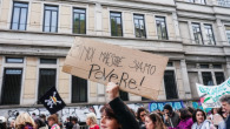 Mari demonstraţii au avut loc în toată Italia, în semn de protest faţă de criza costului vieţii, război, reînarmare şi politicile guvernului Meloni. Foto: Profimedia | Poza 3 din 7