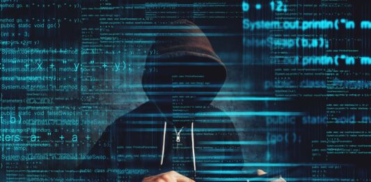 „Trăim într-o lume nouă”. Un singur hacker a compromis site-urile a peste 100 de companii cu ajutorul AI. Cât l-au costat atacurile